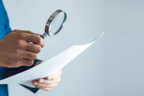 recevoir une lettre d'un huissier de justice