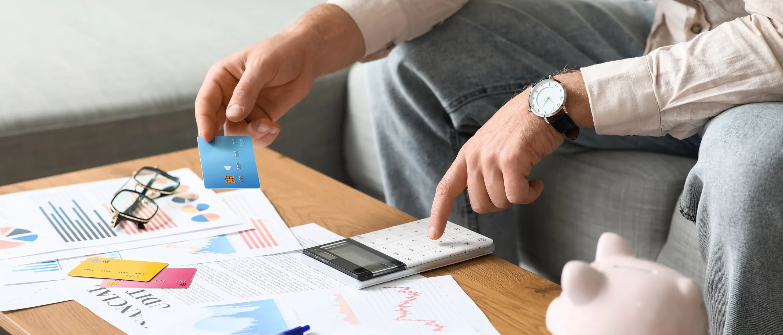 Rachat de crédit surendettement : conditions, refus et solutions